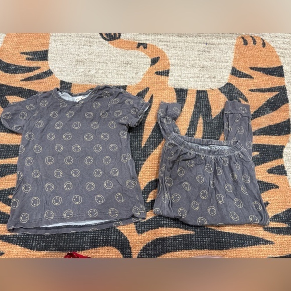 Velvet Kids Pajama Set in Gray
